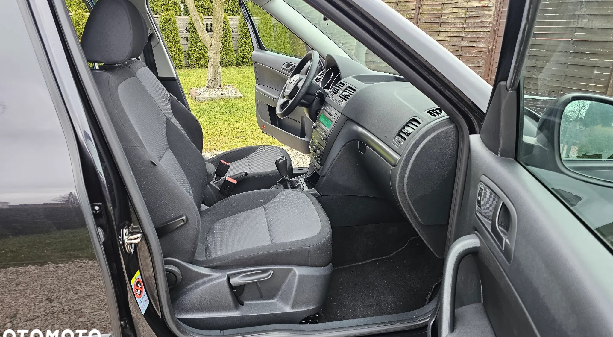 Skoda Yeti cena 24900 przebieg: 120000, rok produkcji 2012 z Ciężkowice małe 497